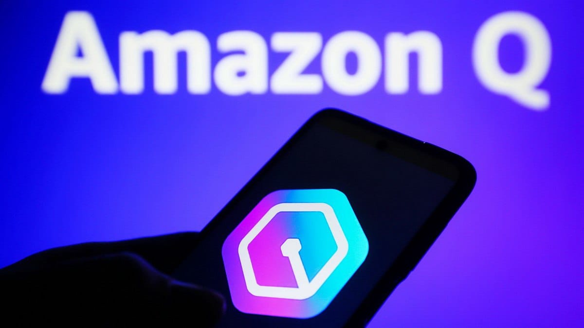Hacker Infiltrates Amazon's AI Assistant Q with Data-Wiping Commands